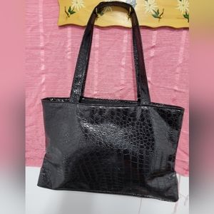 3/30 Black leather purse. Good shape, tab of zipper broke...still able to zip it